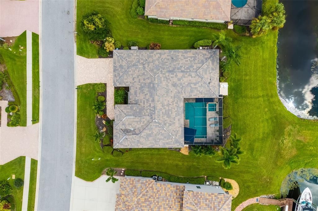 Под контрактом: $997,500 (4 спален, 3 ванн, 2660 Квадратных фут)