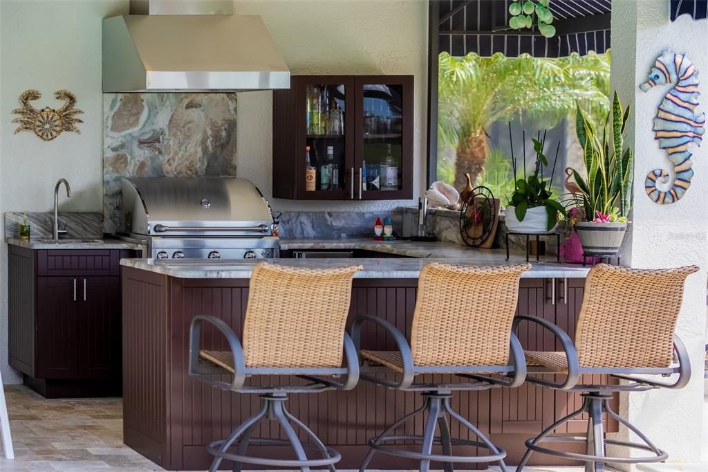 Под контрактом: $997,500 (4 спален, 3 ванн, 2660 Квадратных фут)