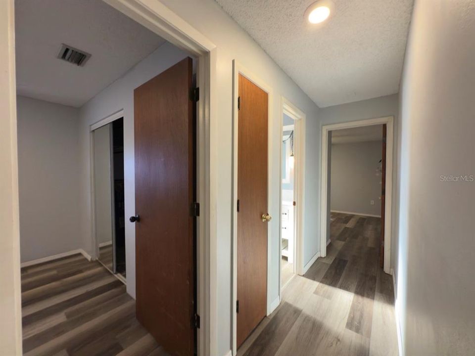 На продажу: $100,000 (3 спален, 2 ванн, 1725 Квадратных фут)