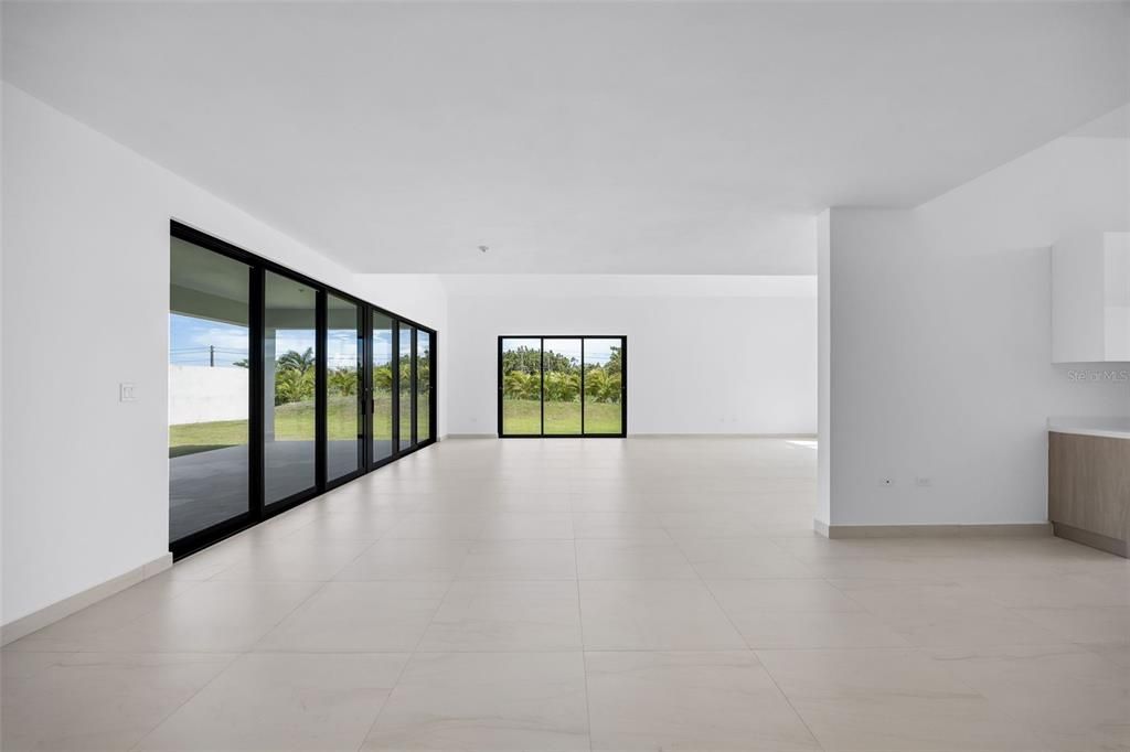 For Sale: $2,475,000 (4 beds, 4 baths, 0 Square Feet)