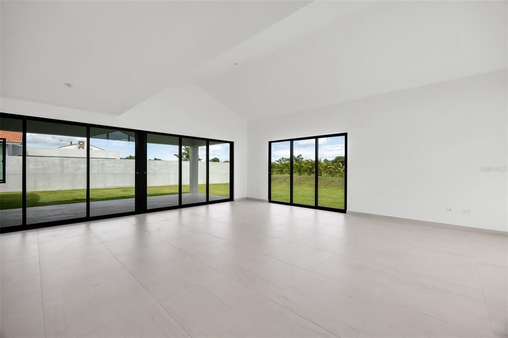 For Sale: $2,475,000 (4 beds, 4 baths, 0 Square Feet)