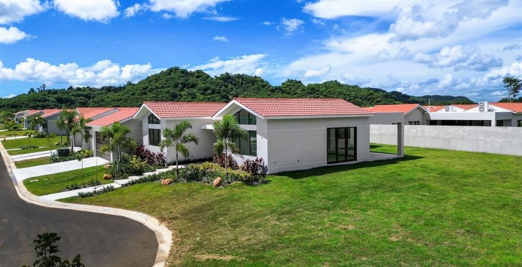 For Sale: $2,475,000 (4 beds, 4 baths, 0 Square Feet)