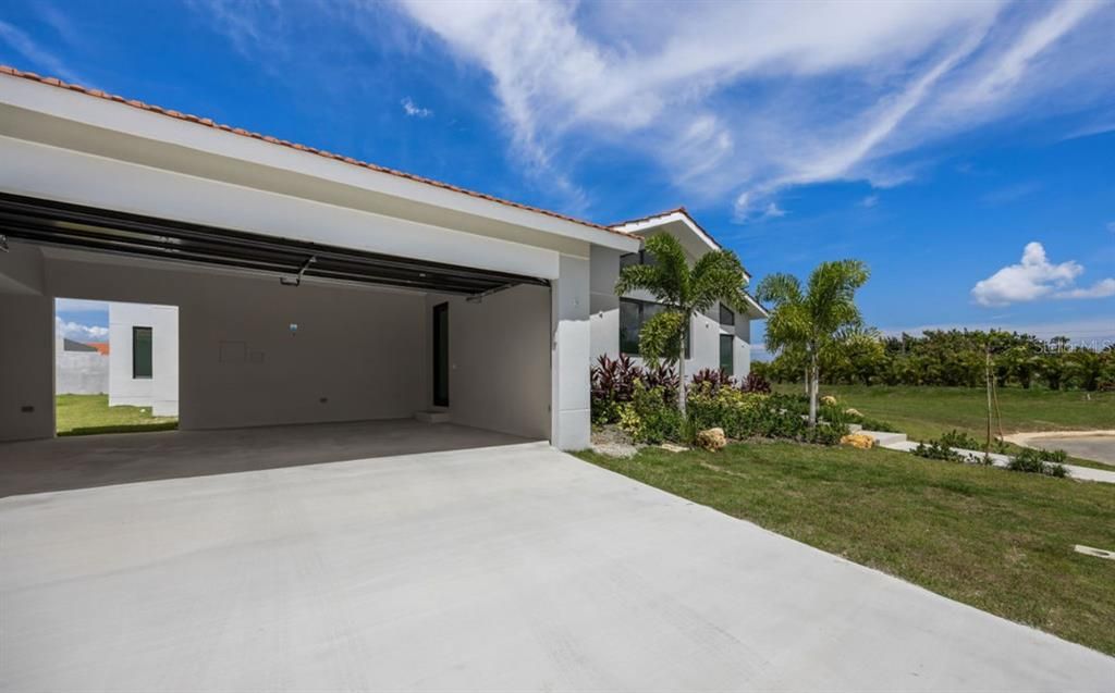 For Sale: $2,475,000 (4 beds, 4 baths, 0 Square Feet)