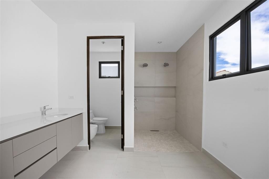 For Sale: $2,475,000 (4 beds, 4 baths, 0 Square Feet)