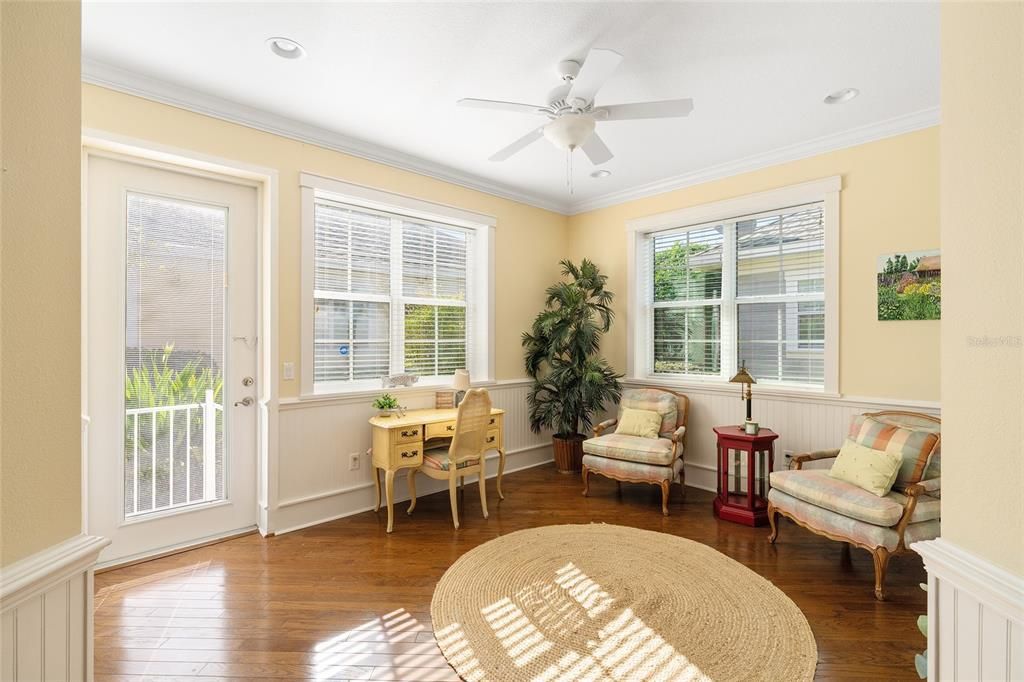 Active With Contract: $750,000 (3 beds, 2 baths, 1813 Square Feet)