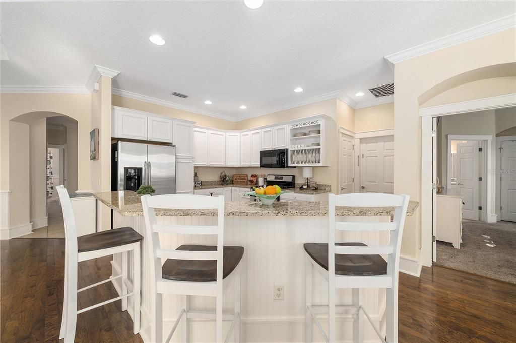 Active With Contract: $750,000 (3 beds, 2 baths, 1813 Square Feet)