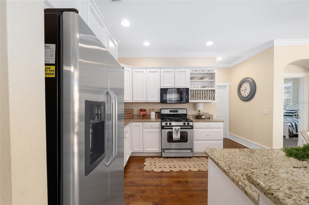 Active With Contract: $750,000 (3 beds, 2 baths, 1813 Square Feet)