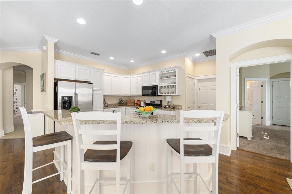 Active With Contract: $750,000 (3 beds, 2 baths, 1813 Square Feet)