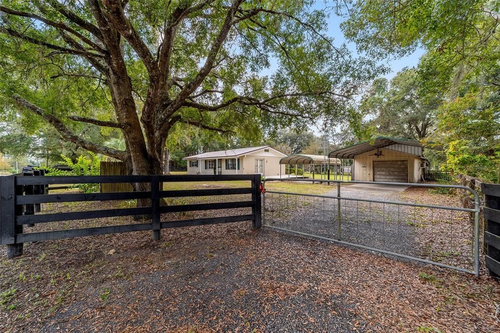 Activo con contrato: $249,900 (3 camas, 1 baños, 1469 Pies cuadrados)