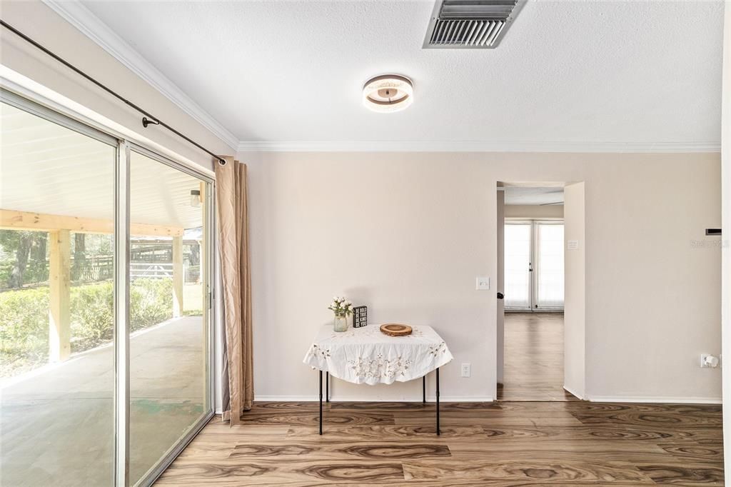 Activo con contrato: $249,900 (3 camas, 1 baños, 1469 Pies cuadrados)