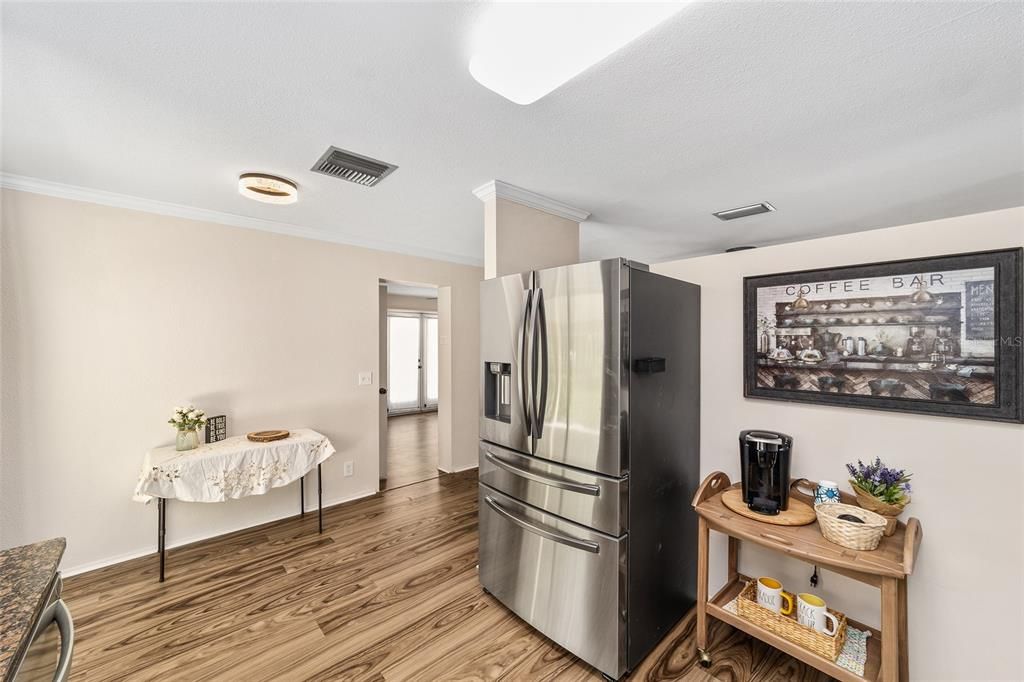 Activo con contrato: $249,900 (3 camas, 1 baños, 1469 Pies cuadrados)