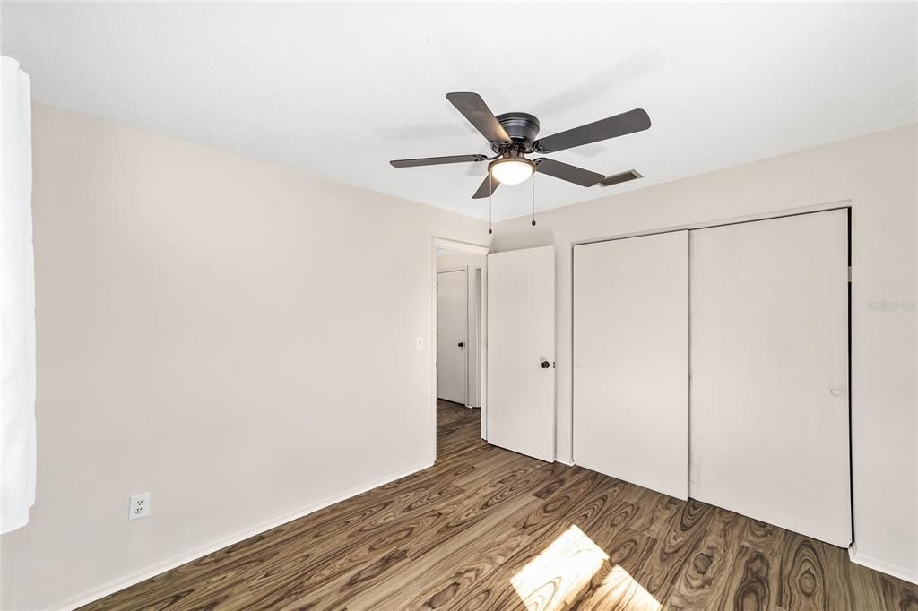 Activo con contrato: $249,900 (3 camas, 1 baños, 1469 Pies cuadrados)