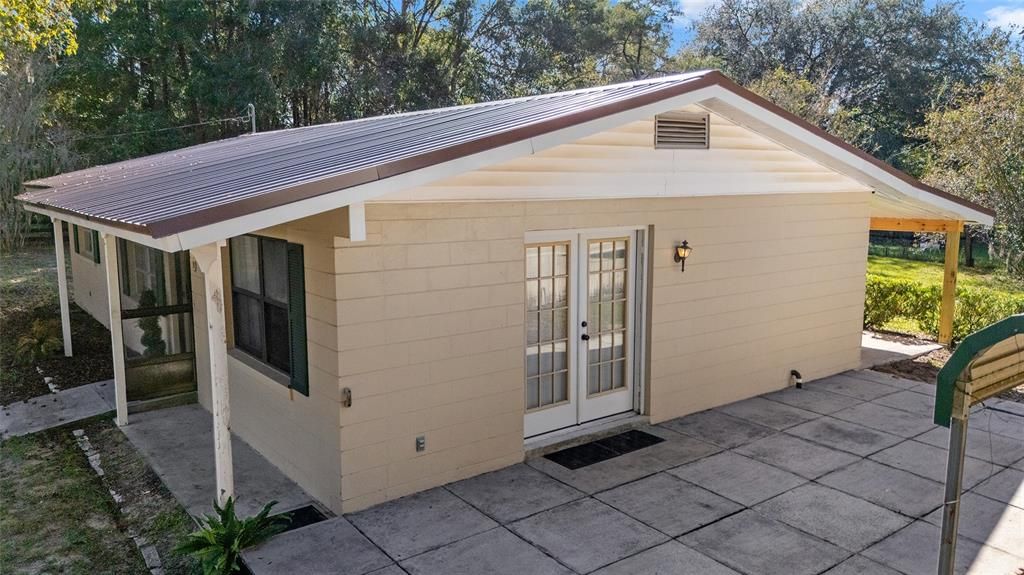 Activo con contrato: $249,900 (3 camas, 1 baños, 1469 Pies cuadrados)