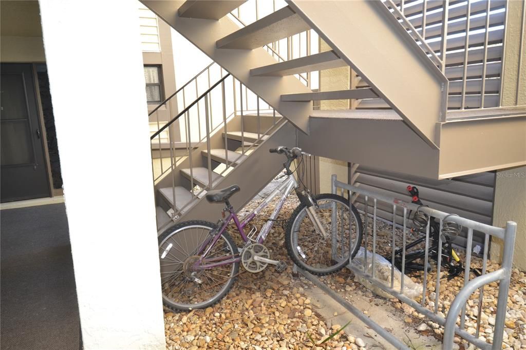 Activo con contrato: $1,900 (2 camas, 2 baños, 924 Pies cuadrados)