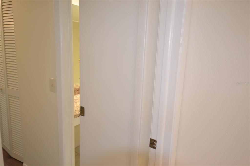 Activo con contrato: $1,900 (2 camas, 2 baños, 924 Pies cuadrados)