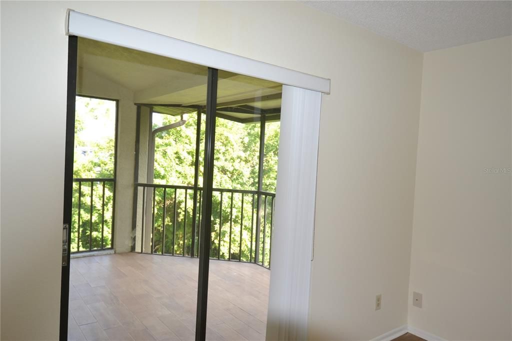 Activo con contrato: $1,900 (2 camas, 2 baños, 924 Pies cuadrados)