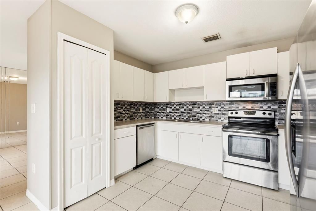 For Sale: $768,000 (4 beds, 2 baths, 2269 Square Feet)