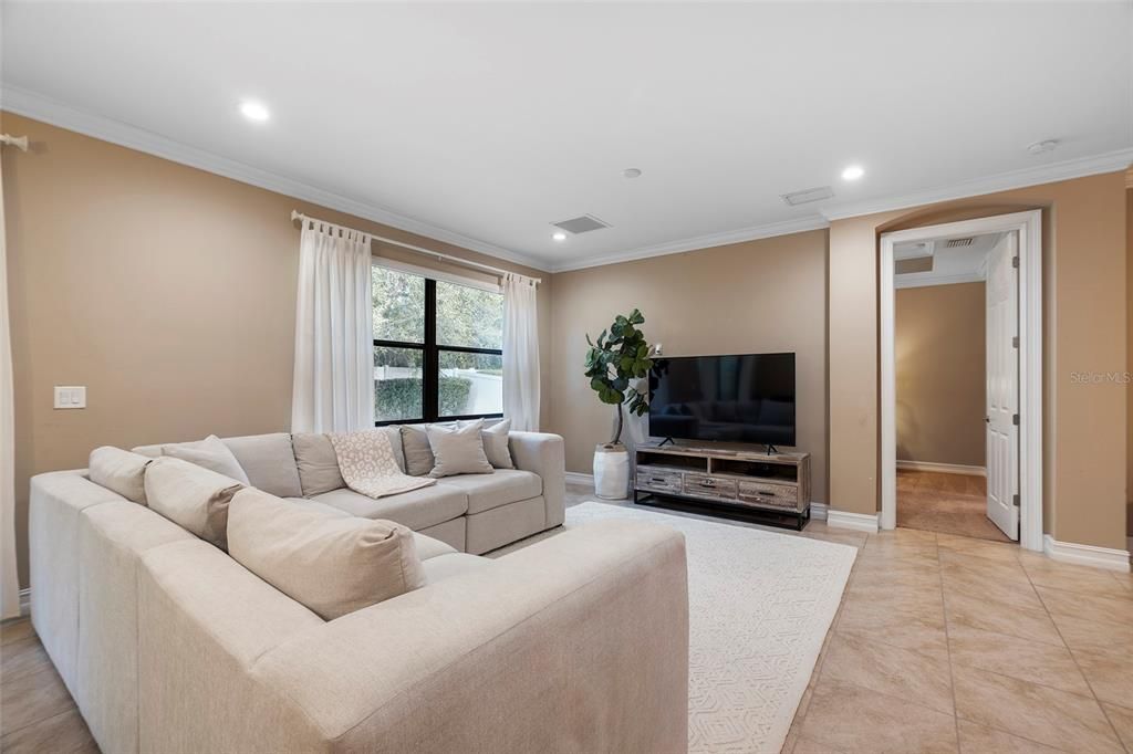 待售: $429,000 (2 贝兹, 2 浴室, 1806 平方英尺)