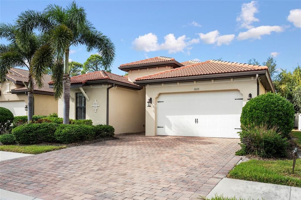 待售: $429,000 (2 贝兹, 2 浴室, 1806 平方英尺)