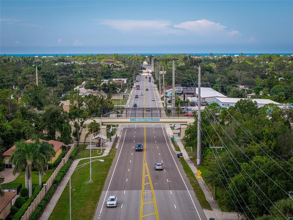 待售: $429,000 (2 贝兹, 2 浴室, 1806 平方英尺)