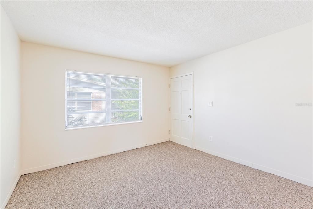 For Rent: $1,475 (2 beds, 1 baths, 900 Square Feet)