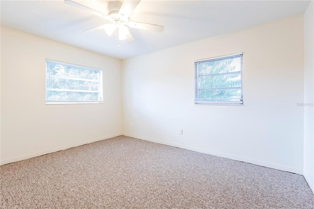 For Rent: $1,475 (2 beds, 1 baths, 900 Square Feet)