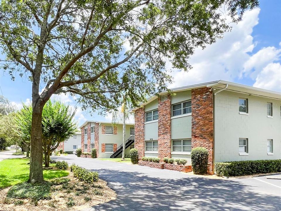 For Rent: $1,475 (2 beds, 1 baths, 900 Square Feet)