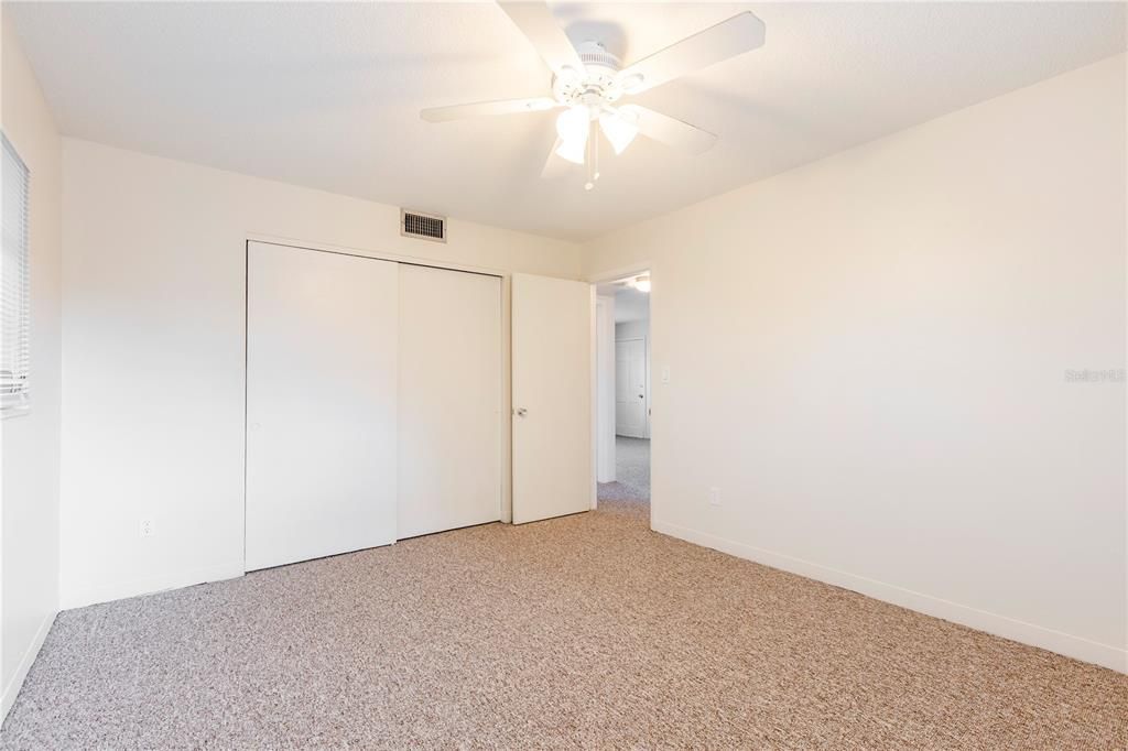 For Rent: $1,475 (2 beds, 1 baths, 900 Square Feet)