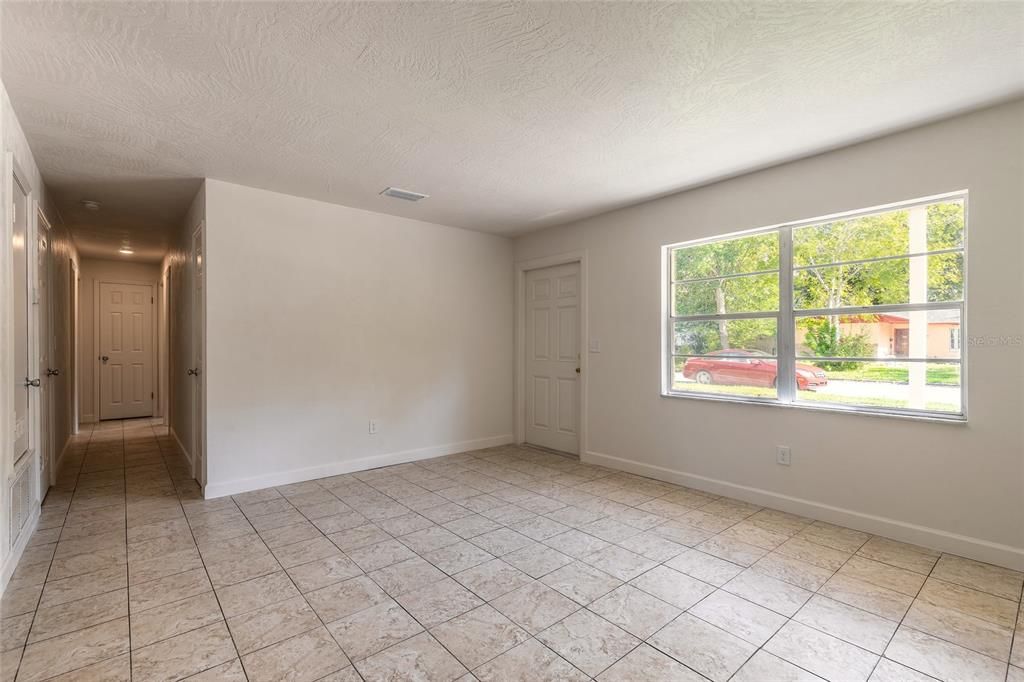 En Venta: $210,000 (3 camas, 2 baños, 1000 Pies cuadrados)