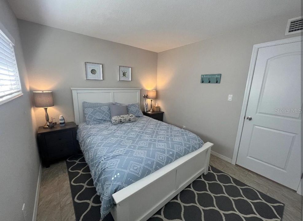 Active With Contract: $245,000 (2 beds, 1 baths, 750 Square Feet)