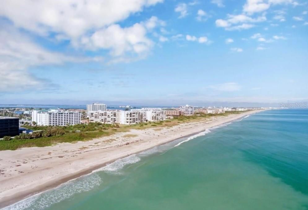 Active With Contract: $245,000 (2 beds, 1 baths, 750 Square Feet)