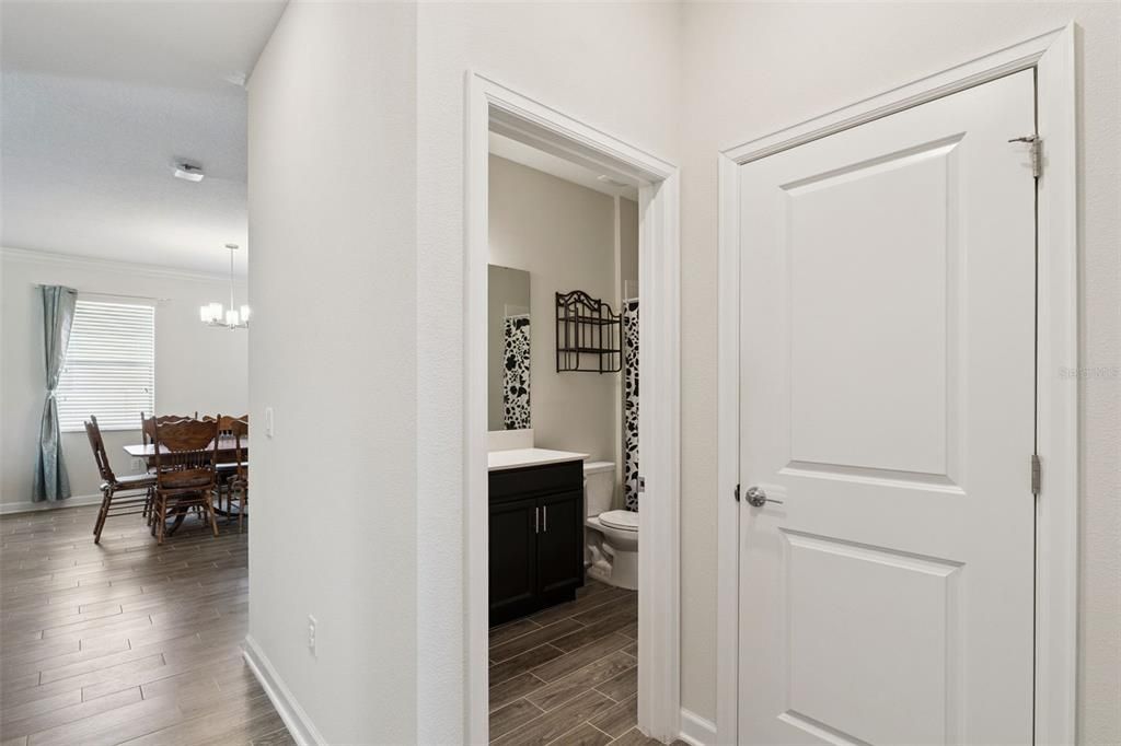 Active With Contract: $564,900 (3 beds, 2 baths, 2102 Square Feet)