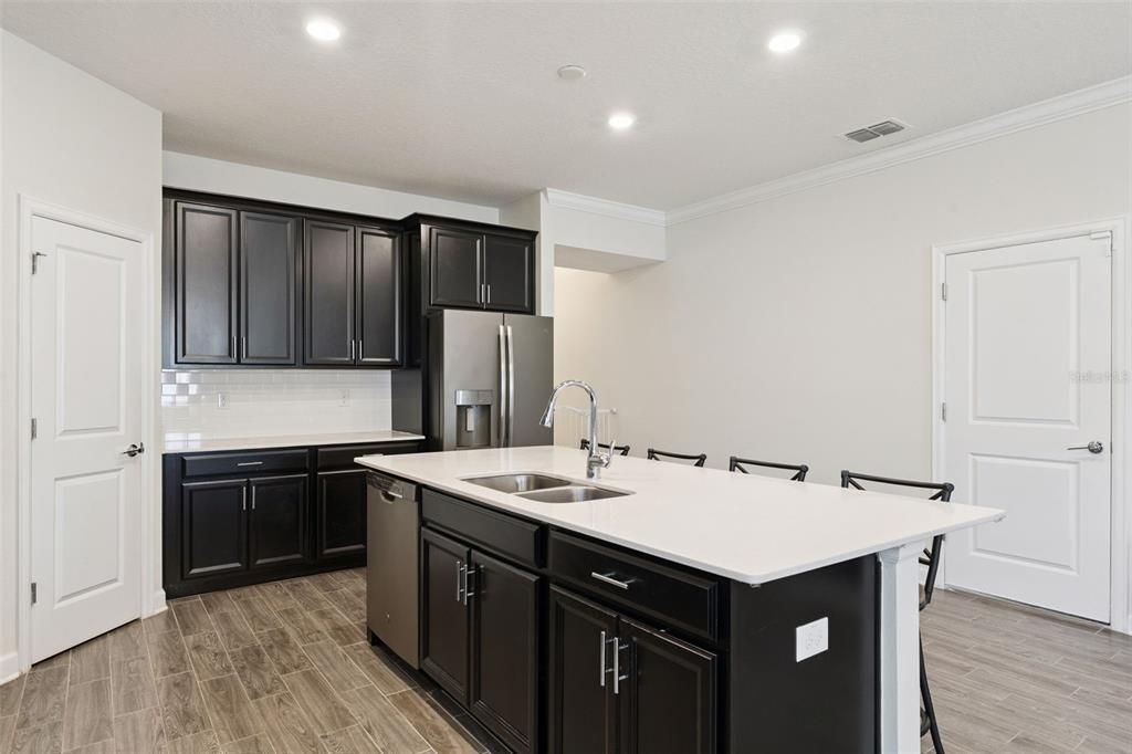 Active With Contract: $564,900 (3 beds, 2 baths, 2102 Square Feet)