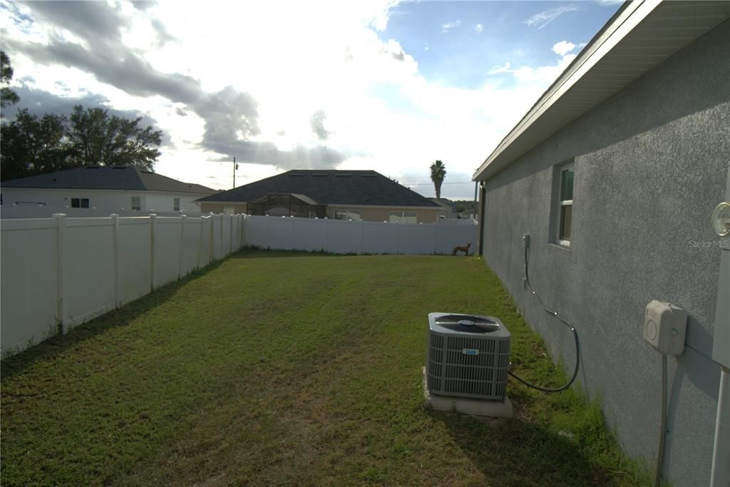 For Sale: $324,900 (4 beds, 2 baths, 1758 Square Feet)