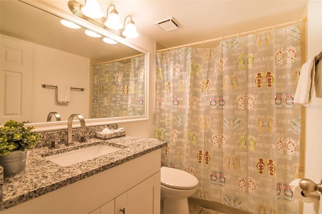 For Sale: $285,000 (2 beds, 2 baths, 1174 Square Feet)