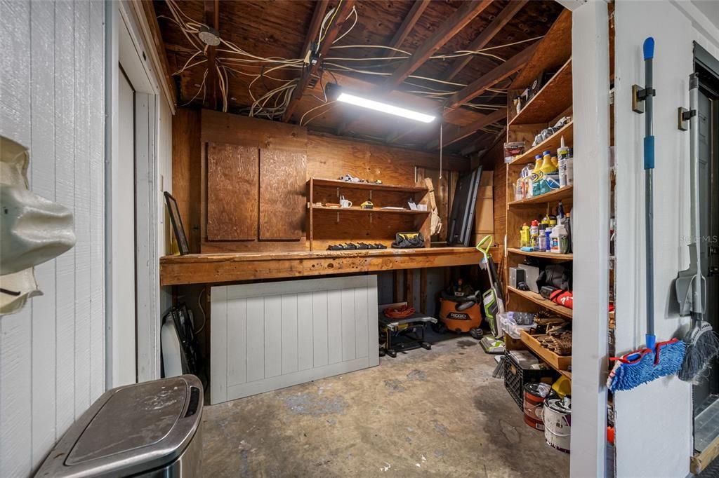 Activo con contrato: $610,000 (4 camas, 2 baños, 1901 Pies cuadrados)