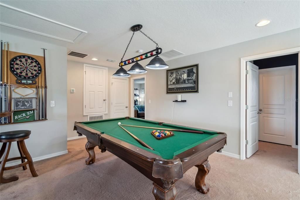 Activo con contrato: $595,000 (4 camas, 3 baños, 2819 Pies cuadrados)