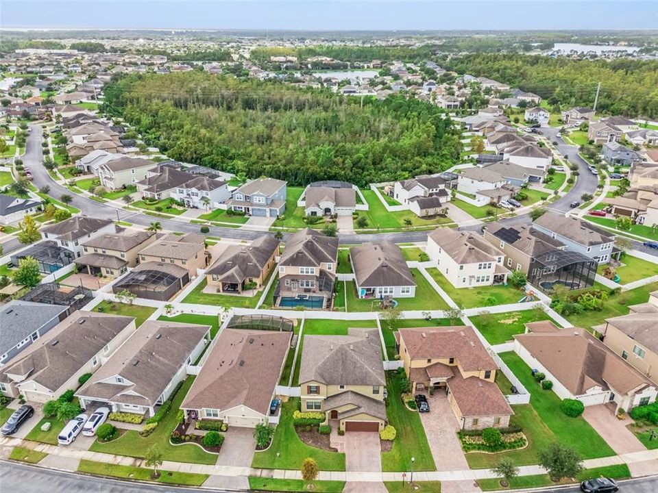 Activo con contrato: $595,000 (4 camas, 3 baños, 2819 Pies cuadrados)