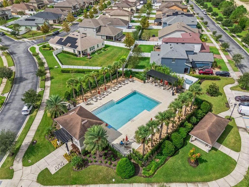 Activo con contrato: $595,000 (4 camas, 3 baños, 2819 Pies cuadrados)