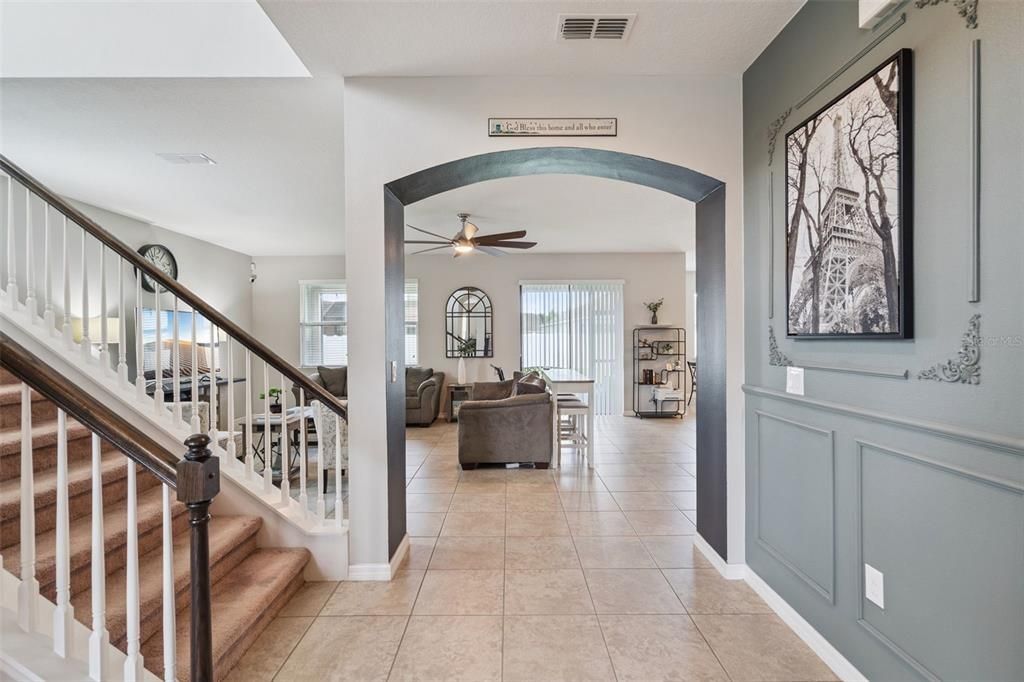 Activo con contrato: $595,000 (4 camas, 3 baños, 2819 Pies cuadrados)