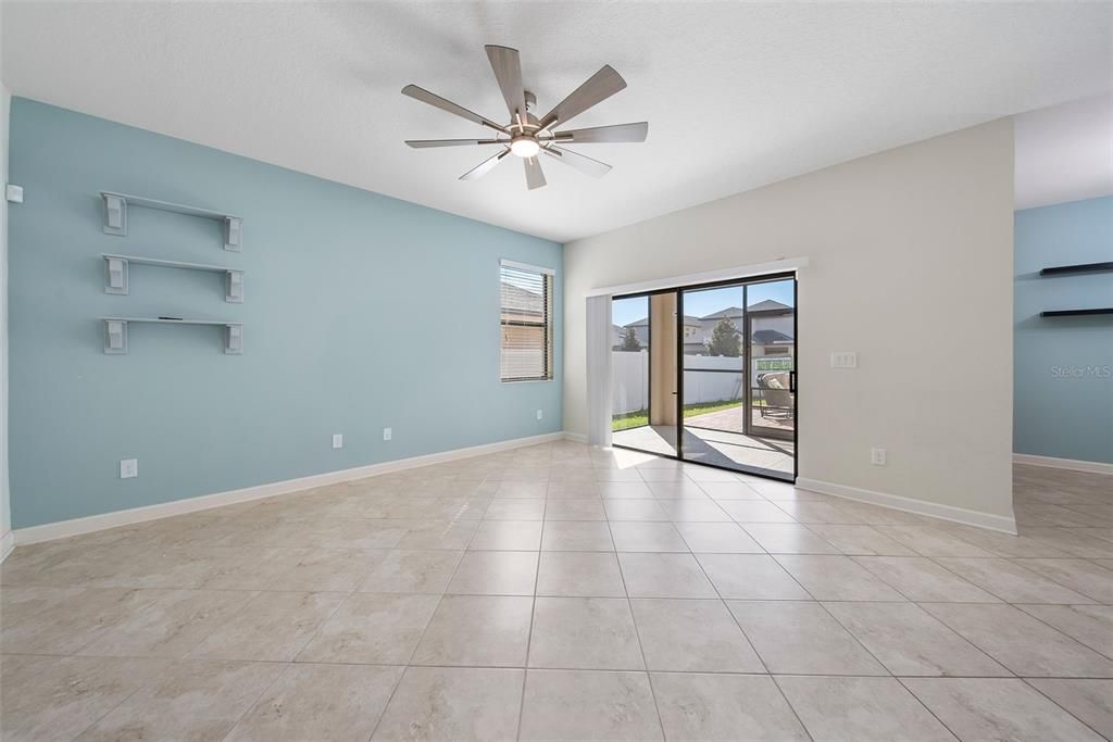 待售: $599,999 (6 贝兹, 3 浴室, 2626 平方英尺)