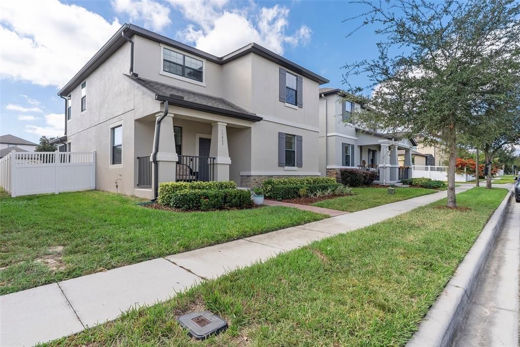 待售: $599,999 (6 贝兹, 3 浴室, 2626 平方英尺)