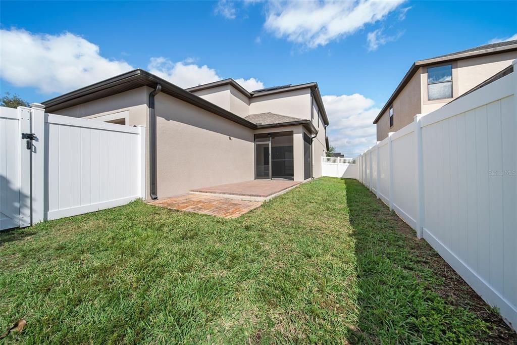 待售: $599,999 (6 贝兹, 3 浴室, 2626 平方英尺)