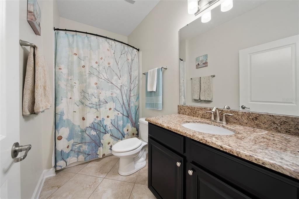 待售: $599,999 (6 贝兹, 3 浴室, 2626 平方英尺)