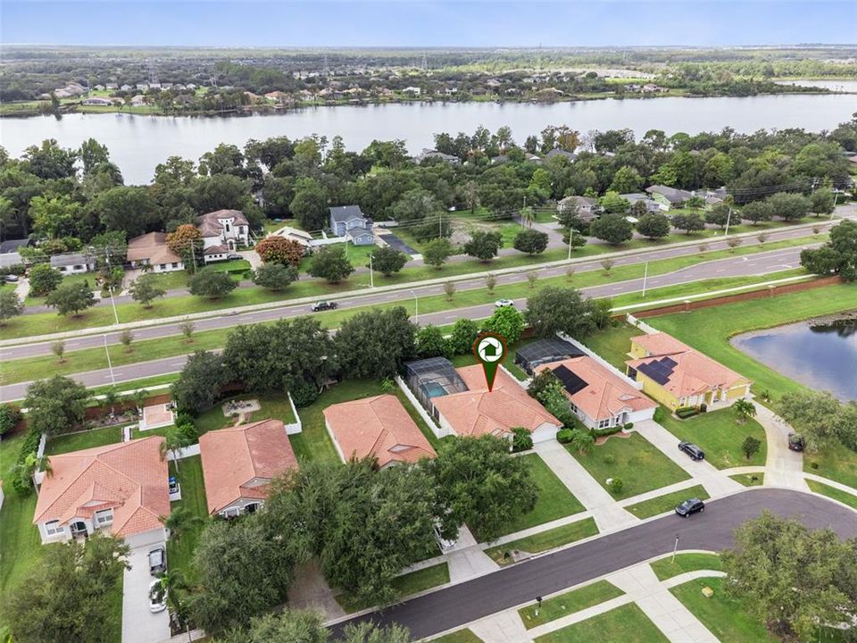 En Venta: $759,900 (4 camas, 3 baños, 2622 Pies cuadrados)