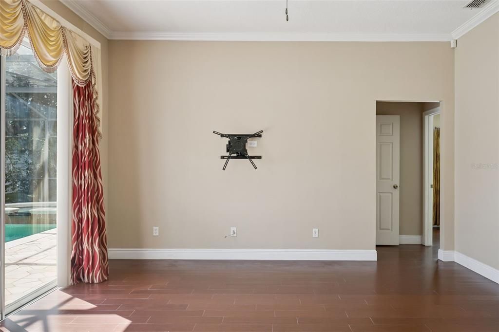 En Venta: $759,900 (4 camas, 3 baños, 2622 Pies cuadrados)