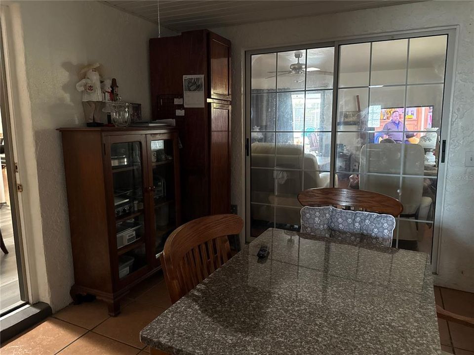 For Sale: $372,000 (4 beds, 2 baths, 1704 Square Feet)