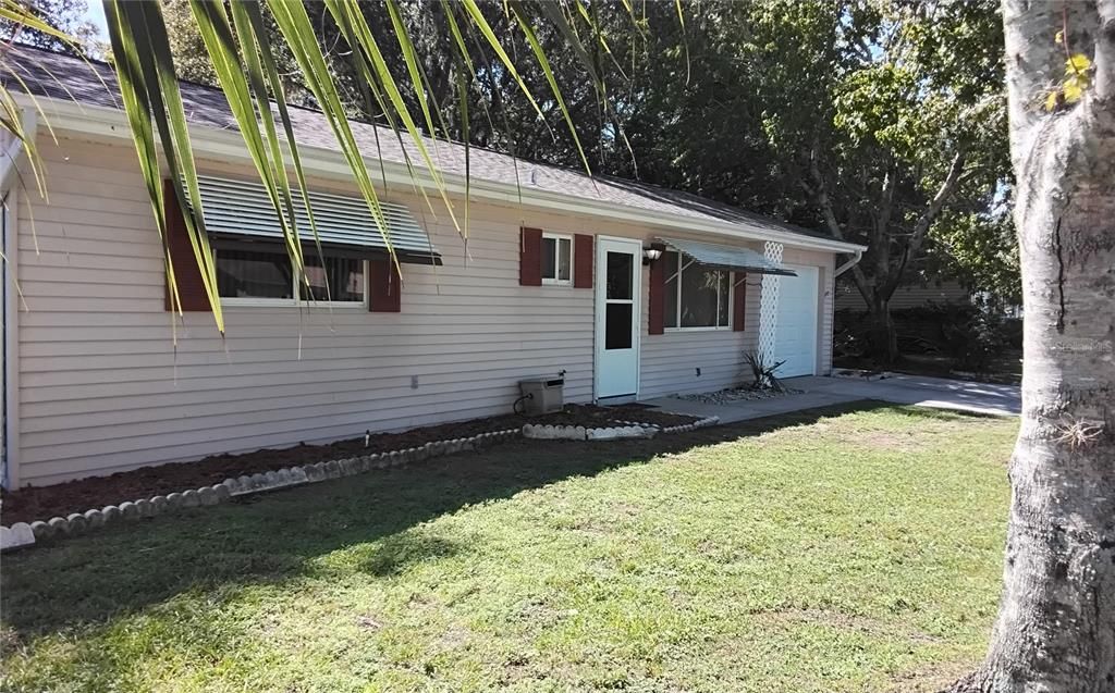 For Rent: $1,595 (2 beds, 2 baths, 990 Square Feet)