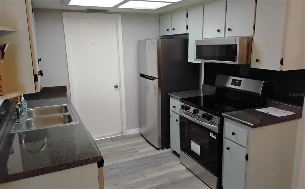 For Rent: $1,595 (2 beds, 2 baths, 990 Square Feet)