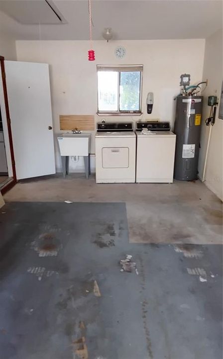 For Rent: $1,595 (2 beds, 2 baths, 990 Square Feet)